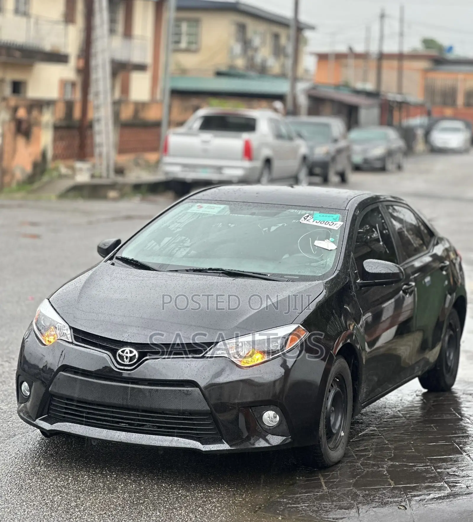 Toyota Corolla LE Premium 4dr Sedan (1.8L 4cyl CVT) 2016 Black