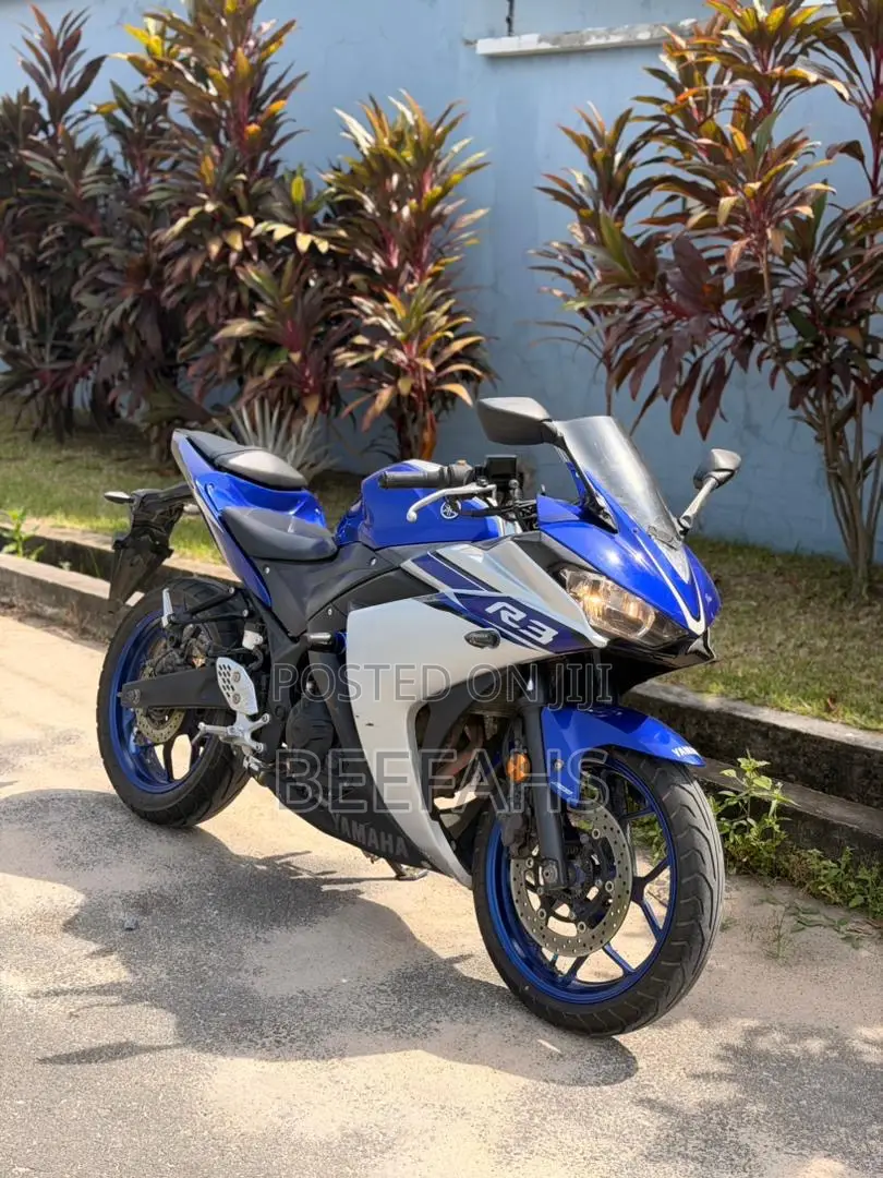 Yamaha R3 2018 Blue