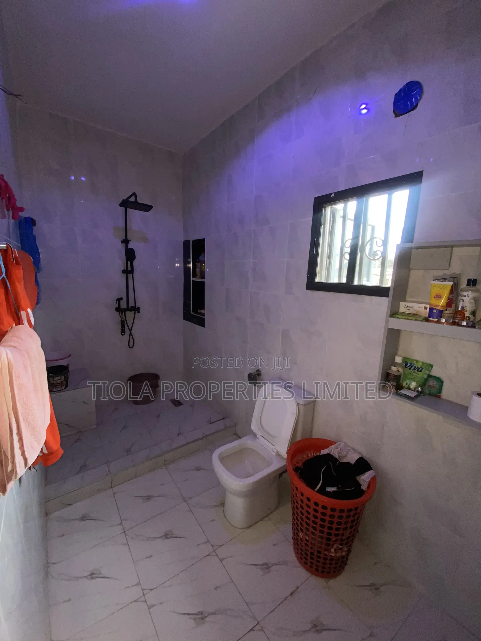 5bdrm Duplex in Reh Da Fortress, Sabon Lugbe for sale