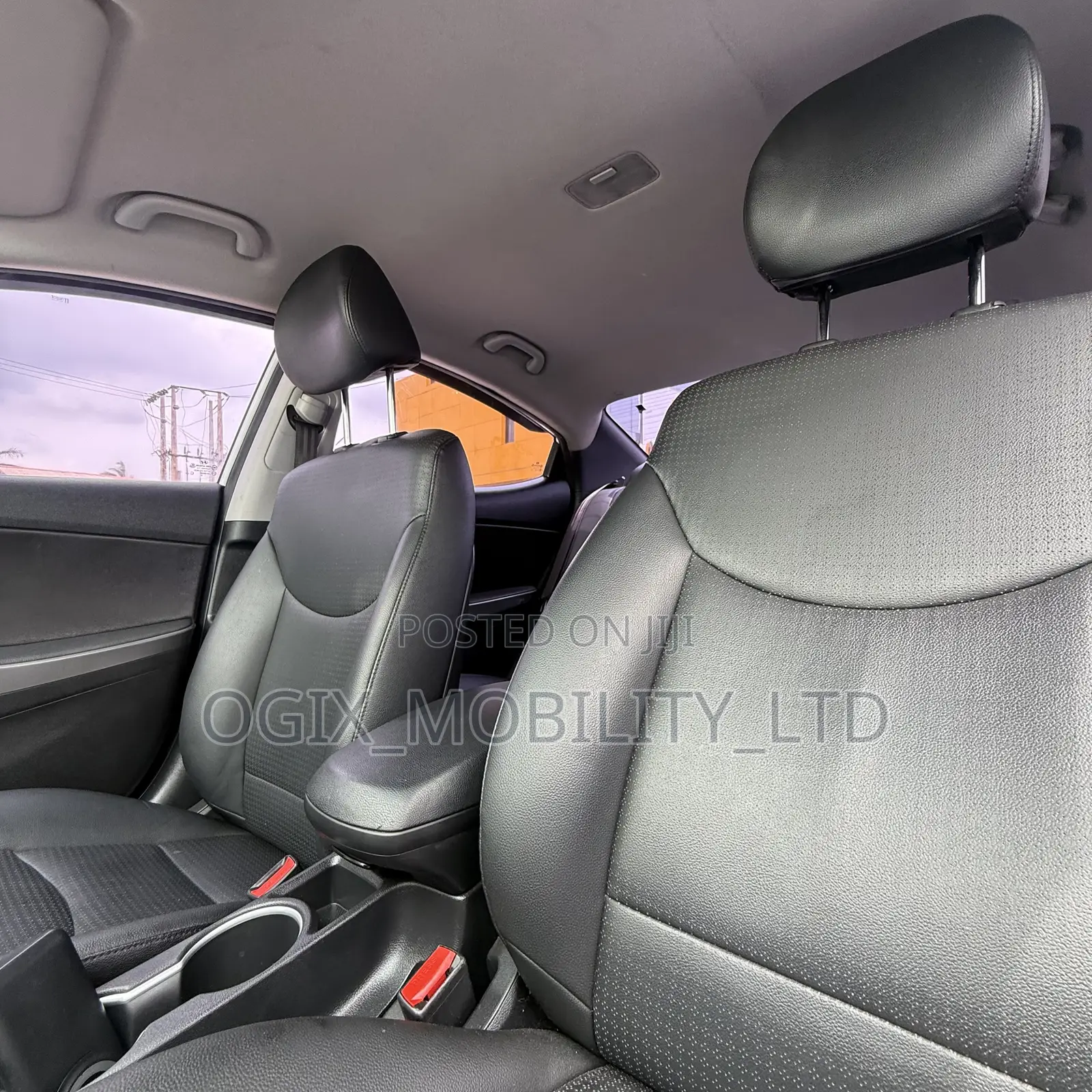 Hyundai Avante 2013 White