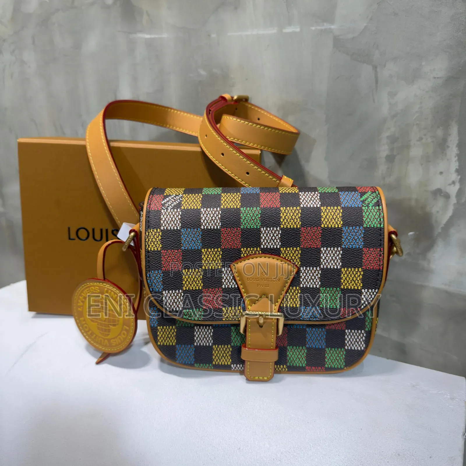 Top Notch Luxury Men's Crossbody Bags Best Quality Well Banded Package
