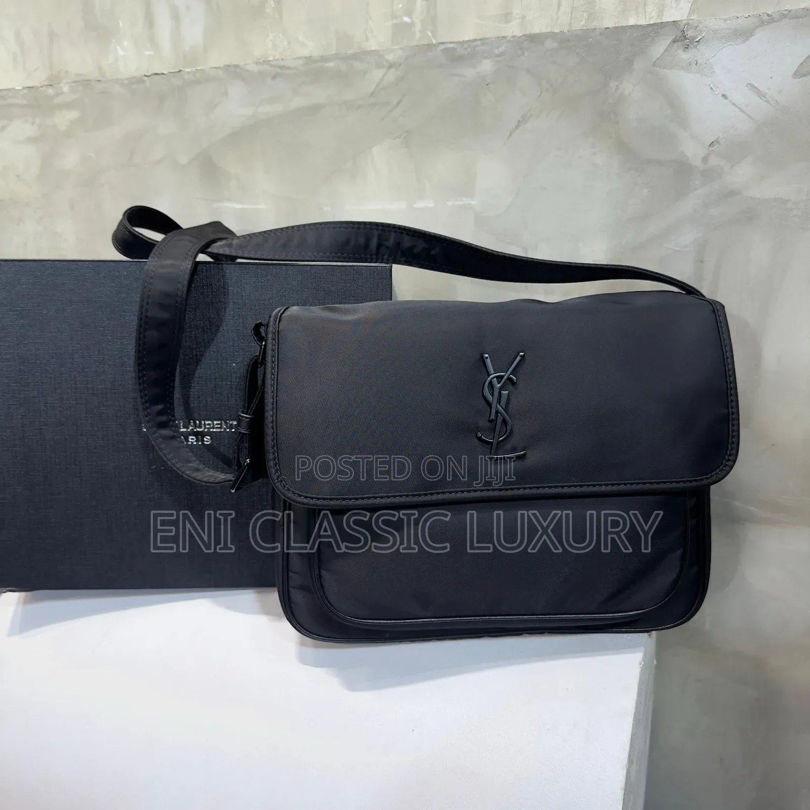 Top Notch Luxury Men's Crossbody Bags Best Quality Well Banded Package