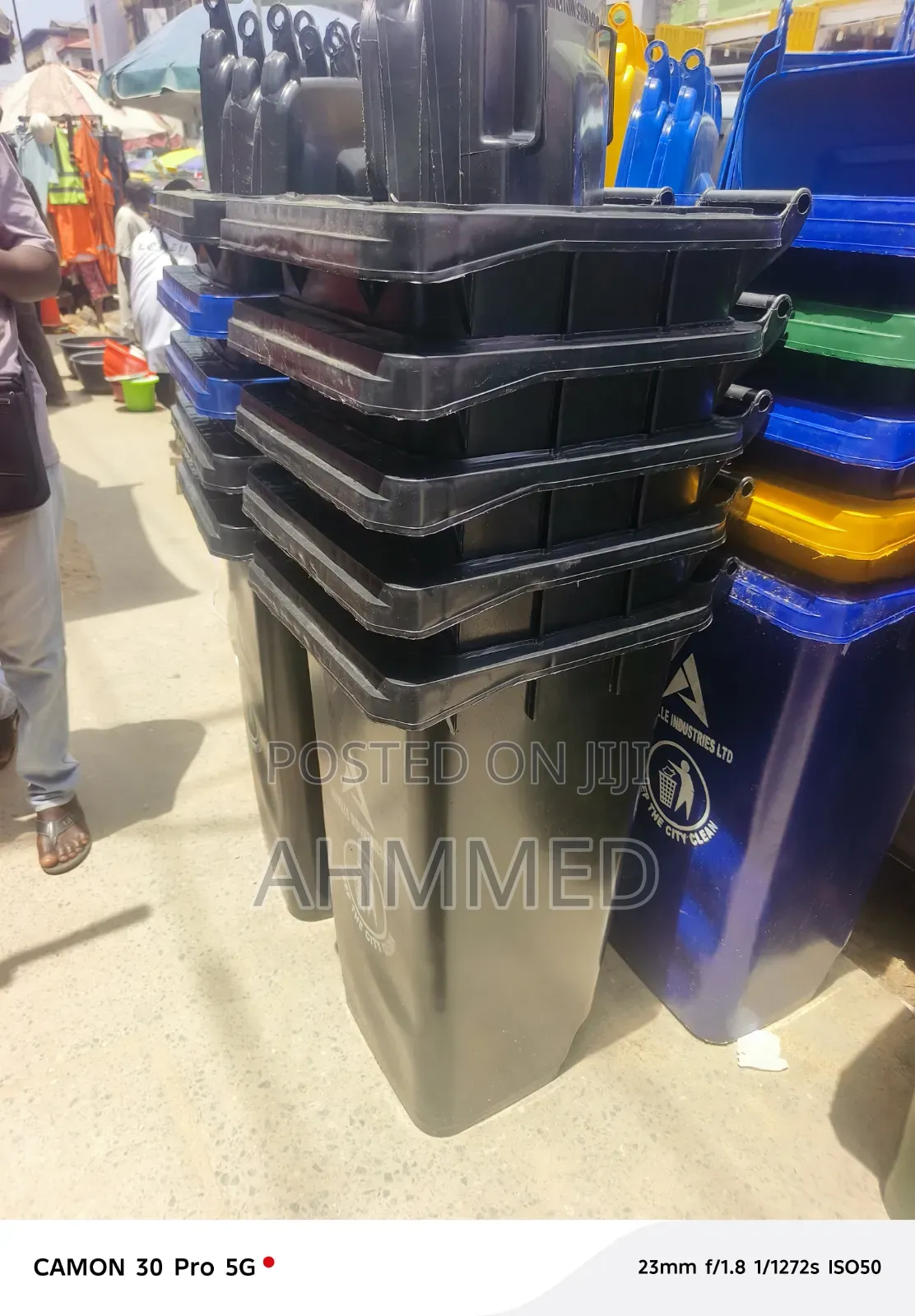 240l Waste Bin / Dust Bin