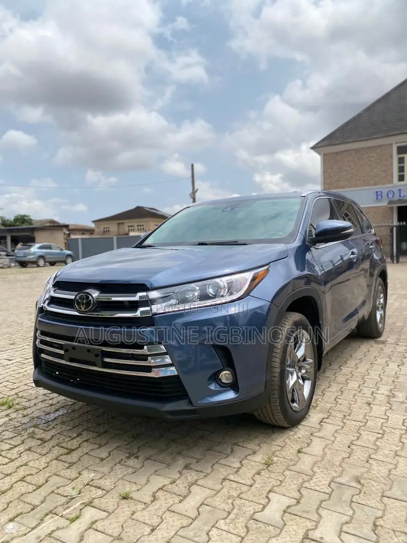 Toyota Highlander 2019 Blue