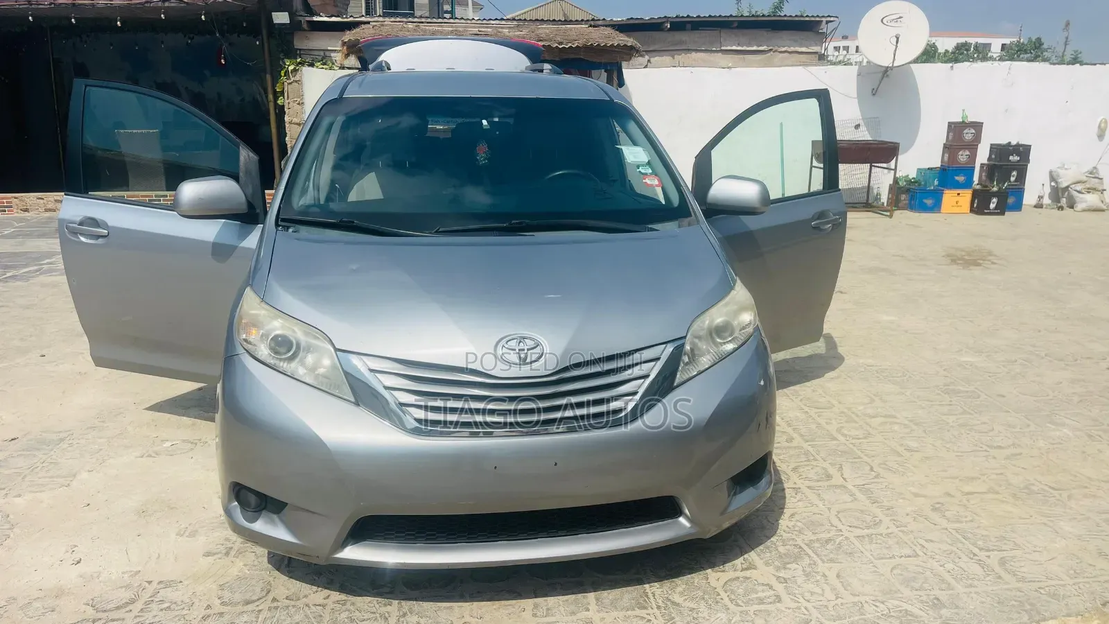 Toyota Sienna 2015 Silver