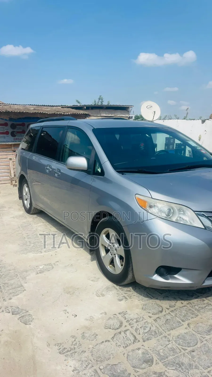 Toyota Sienna 2015 Silver