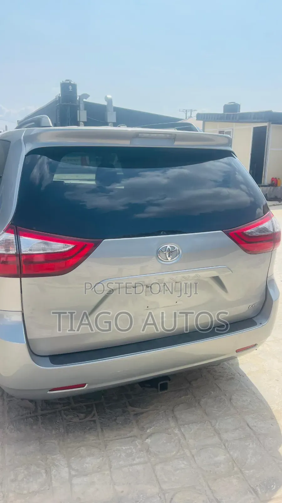 Toyota Sienna 2015 Silver