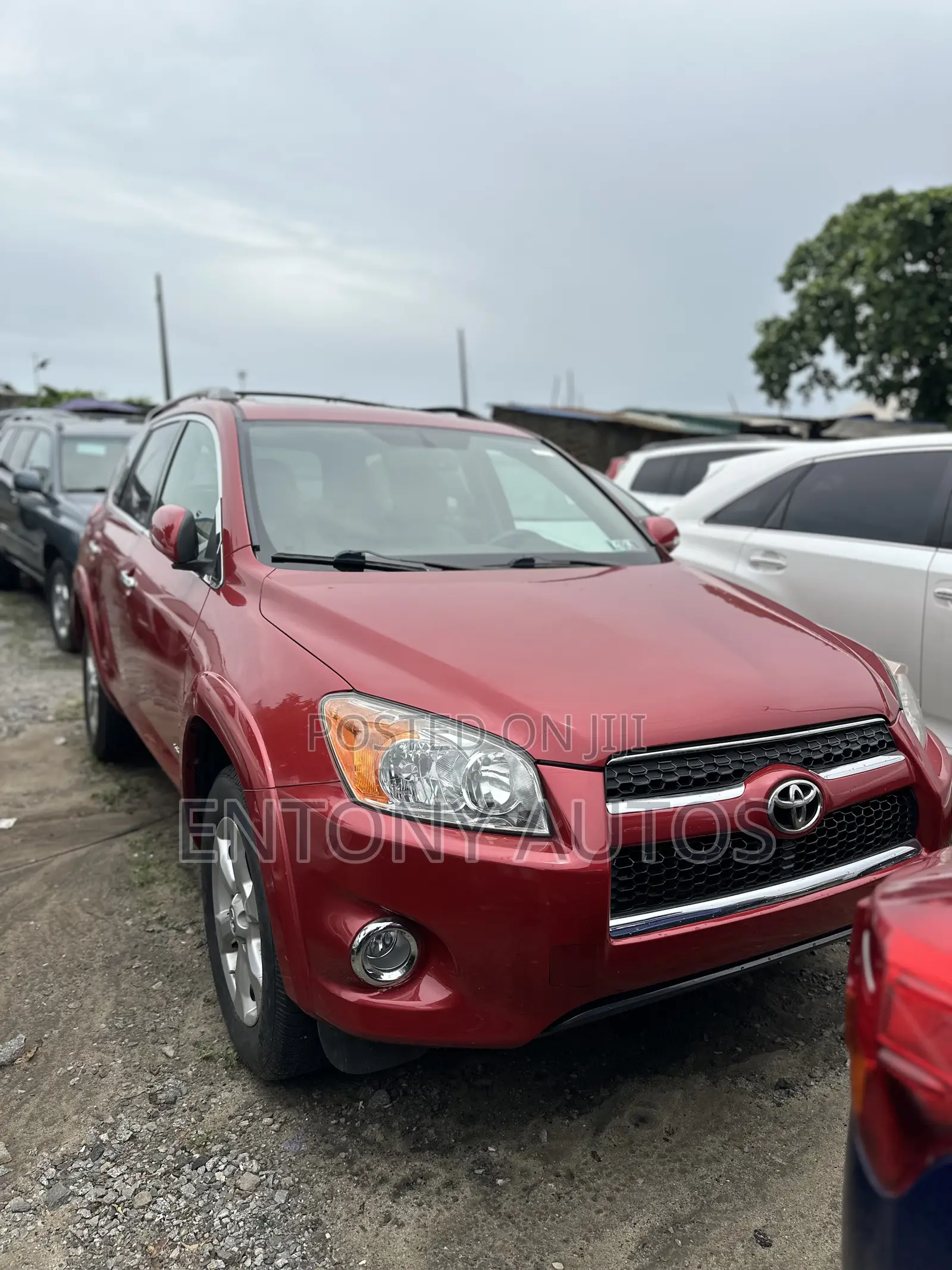 Toyota RAV4 2011 Red