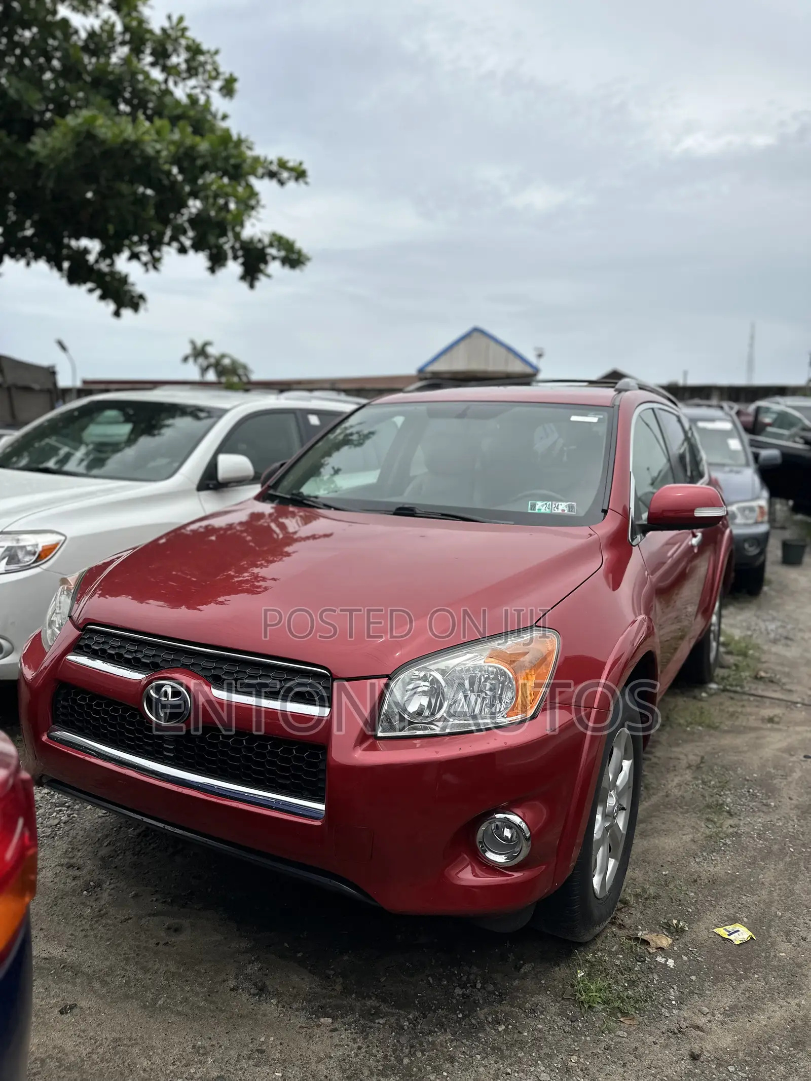 Toyota RAV4 2011 Red