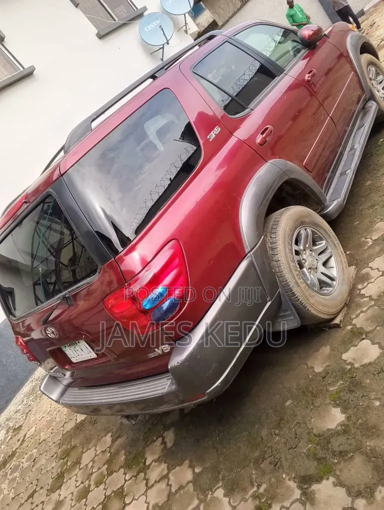 Toyota Sequoia 2005 Red