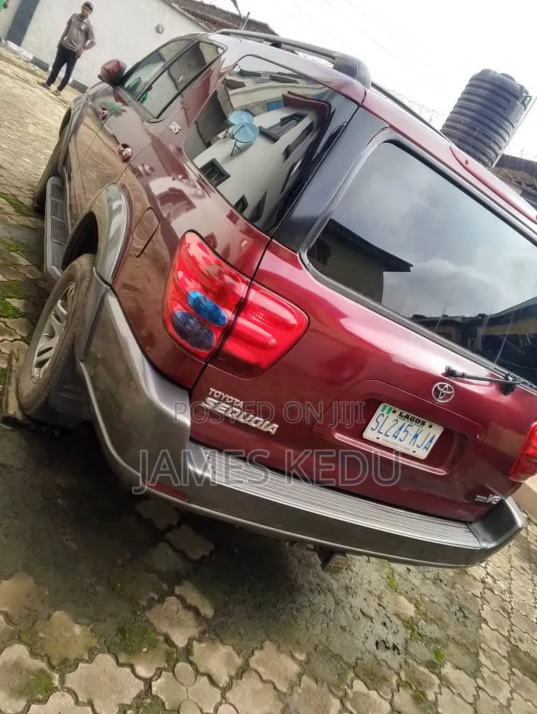 Toyota Sequoia 2005 Red