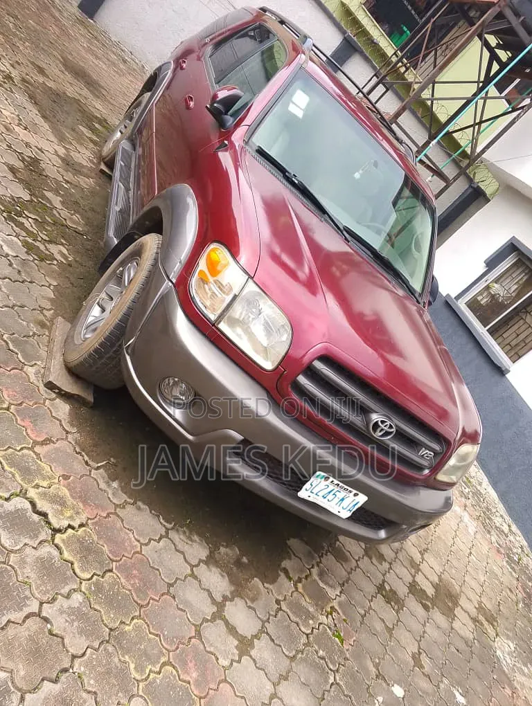 Toyota Sequoia 2005 Red