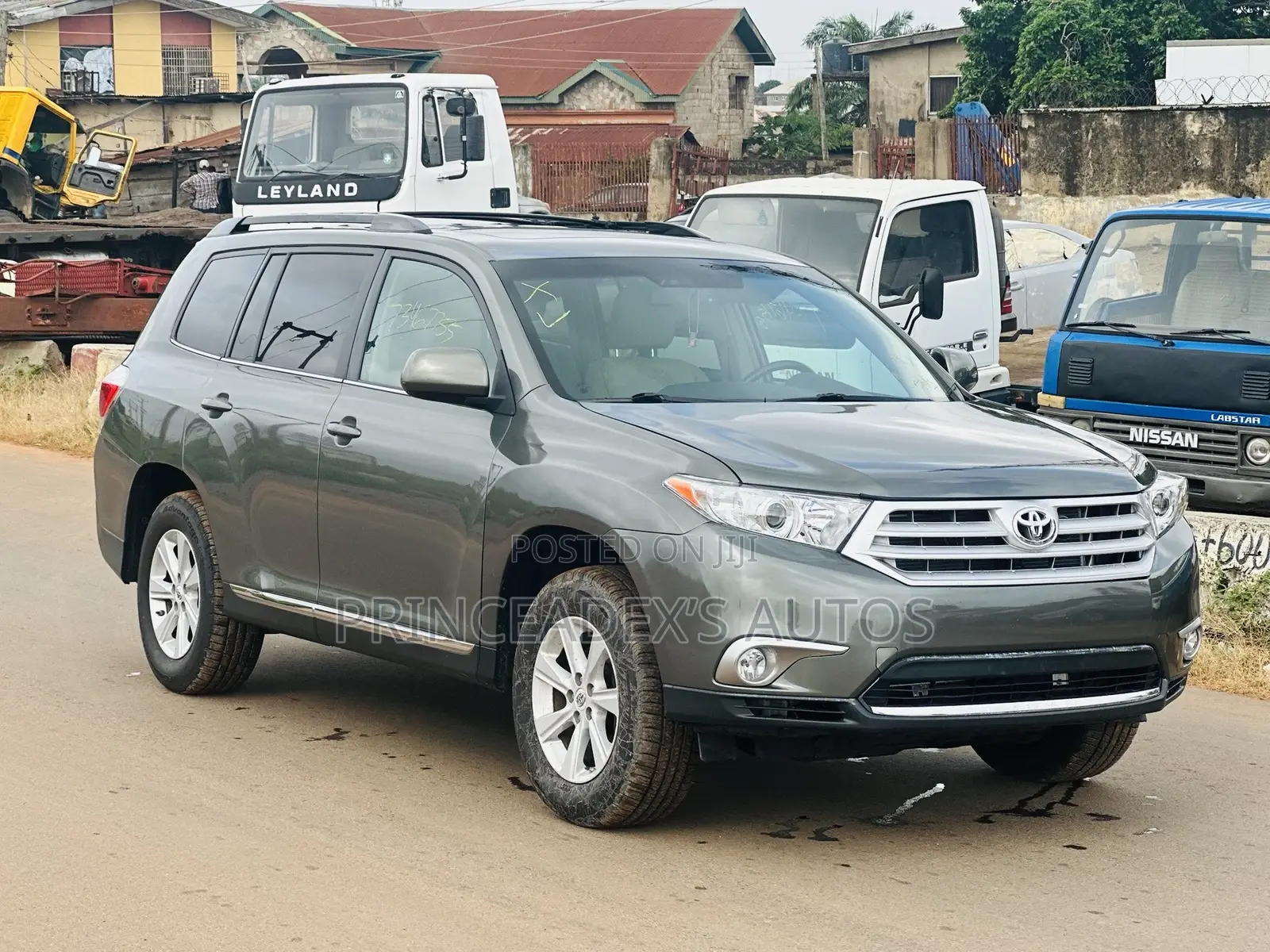 Toyota Highlander SE 2011 Green