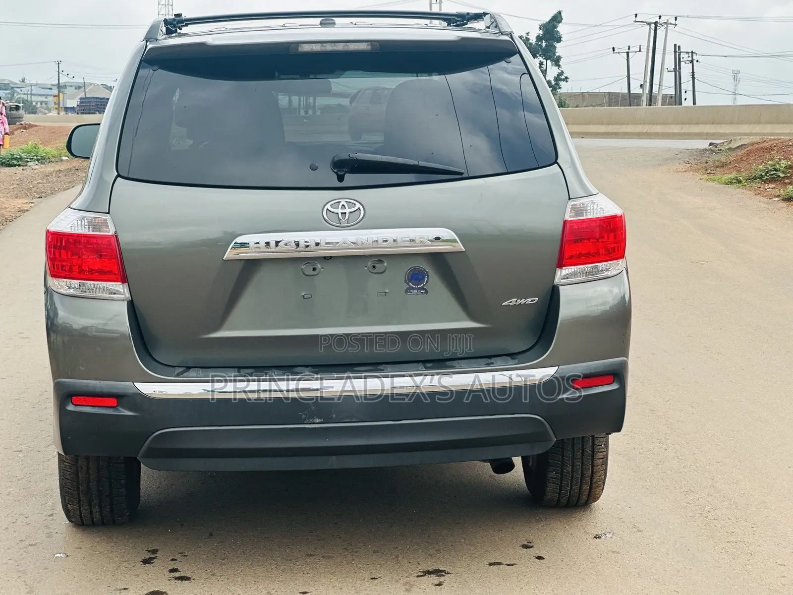 Toyota Highlander SE 2011 Green