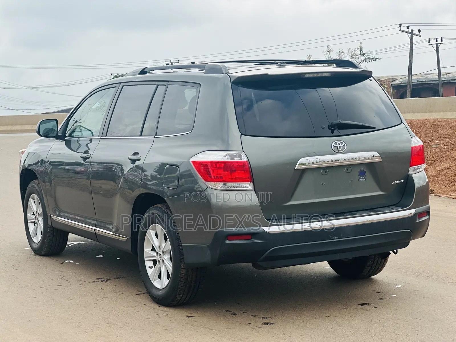 Toyota Highlander SE 2011 Green