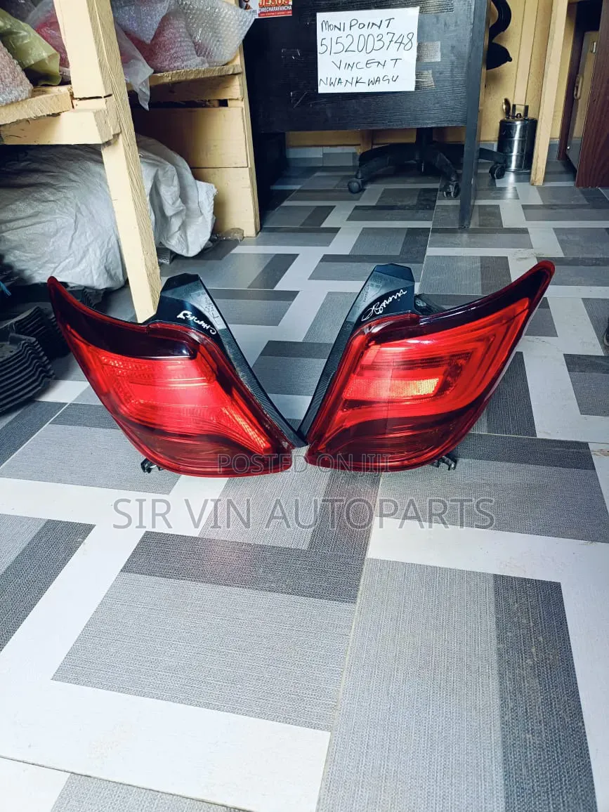 Rearlight/Rearlamp Toyota Yaris 2015