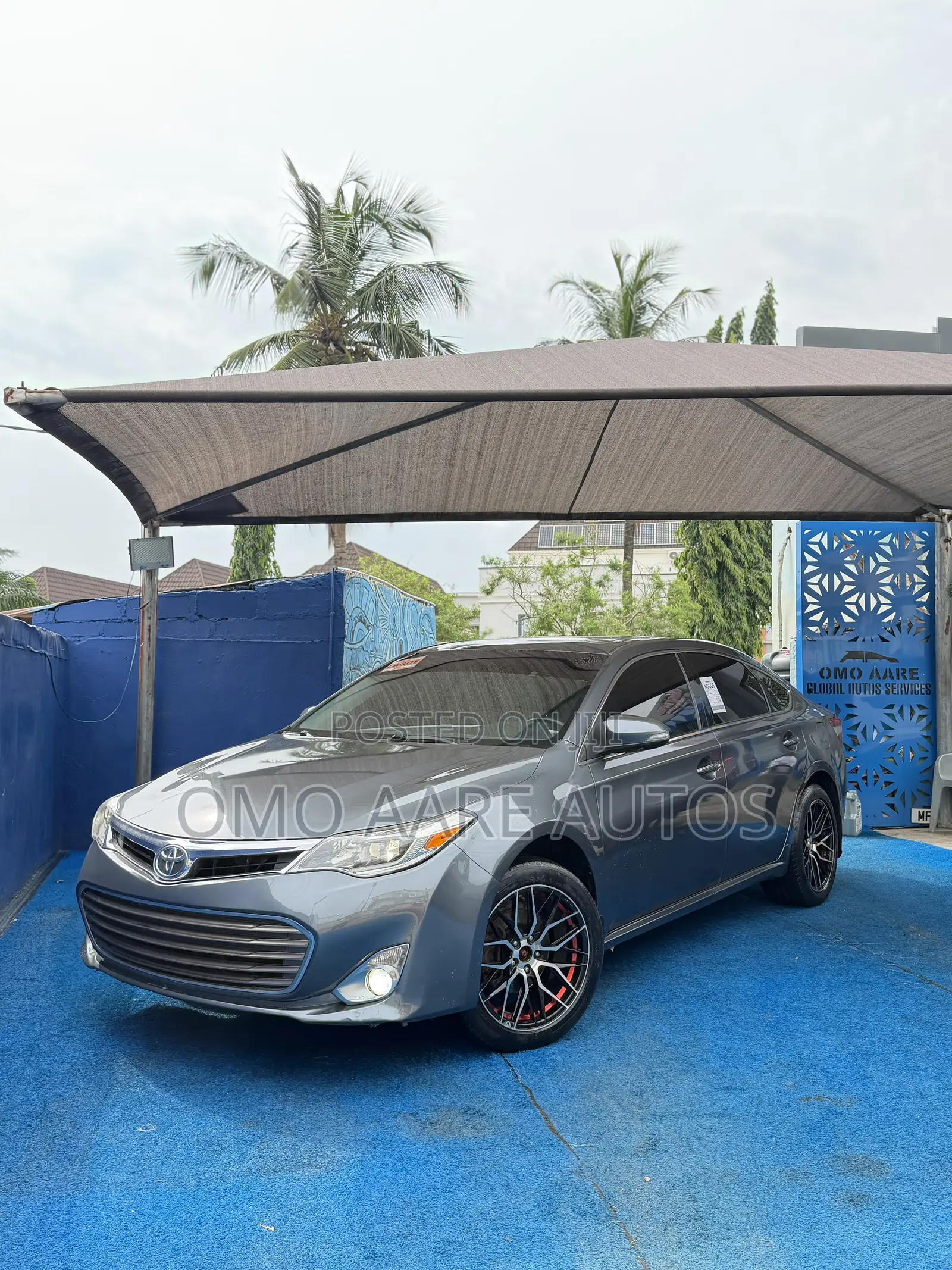 Toyota Avalon Limited 4dr Sedan (3.5L 6cyl 6A) 2014 Gray