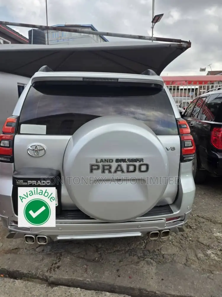 Toyota Land Cruiser Prado 4.0 i 2011 Silver