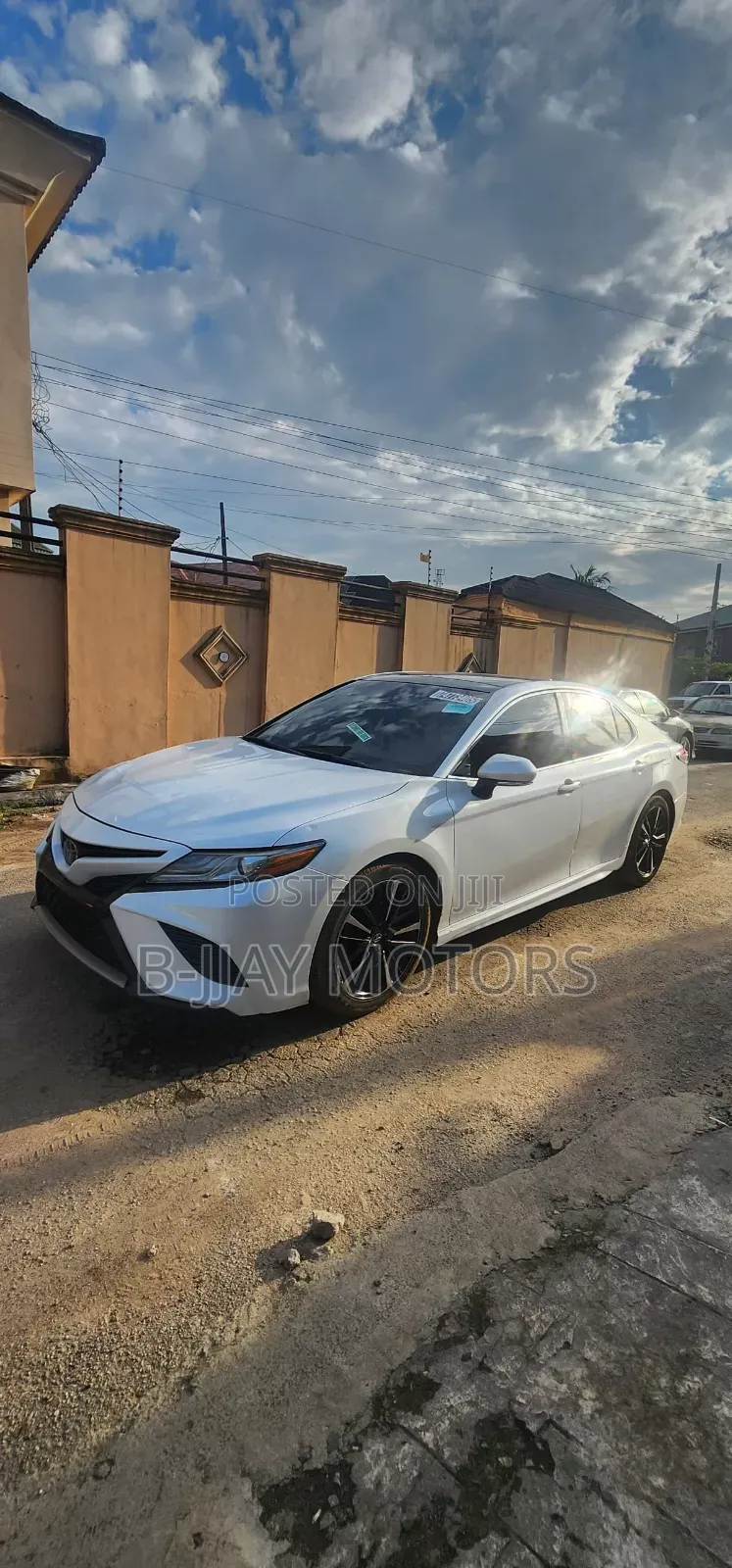 Toyota Camry XSE (2.5L 4cyl 8A) 2019 White