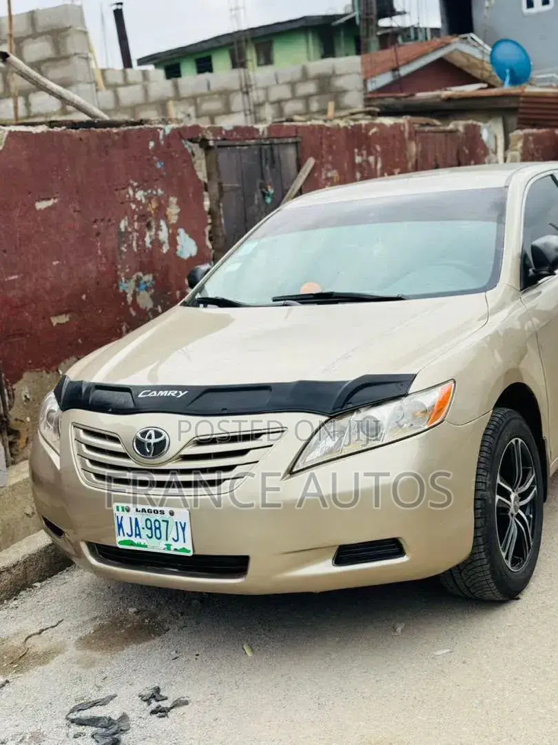 Toyota Camry 2008 Gold
