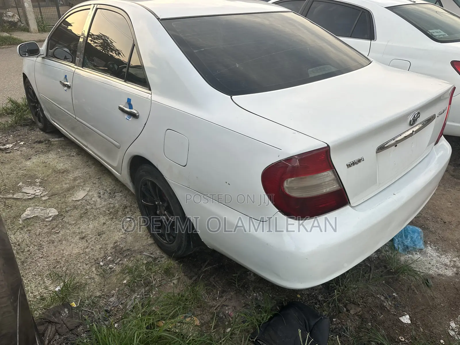 Toyota Camry LE 4dr Sedan (2.4L 4cyl 5M) 2003 White