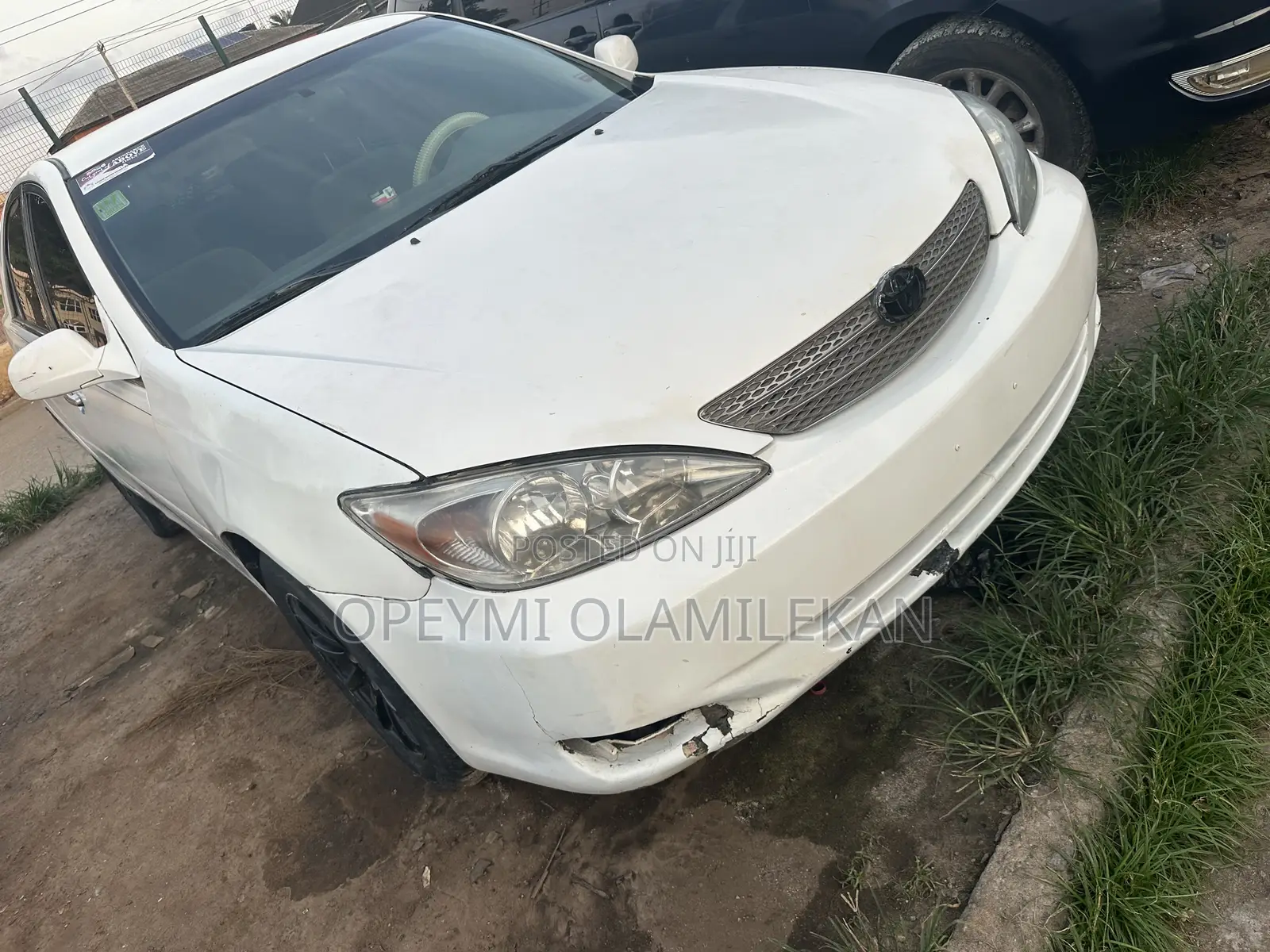 Toyota Camry LE 4dr Sedan (2.4L 4cyl 5M) 2003 White