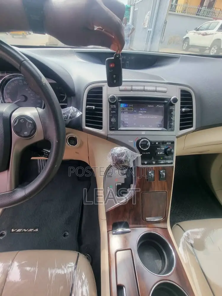Toyota Venza XLE AWD V6 2013 Black