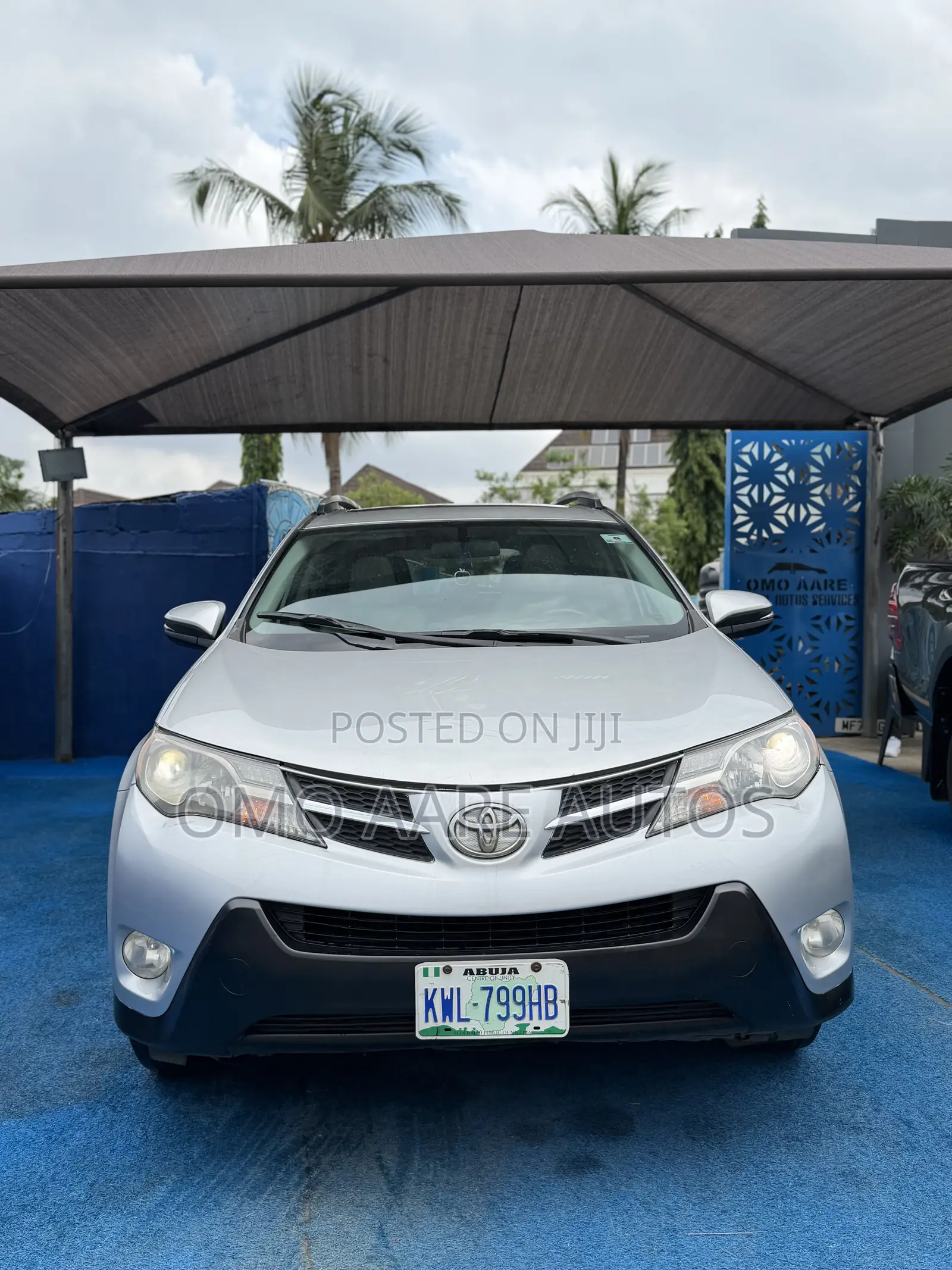 Toyota RAV4 XLE 4dr SUV (2.5L 4cyl 6A) 2014 Silver