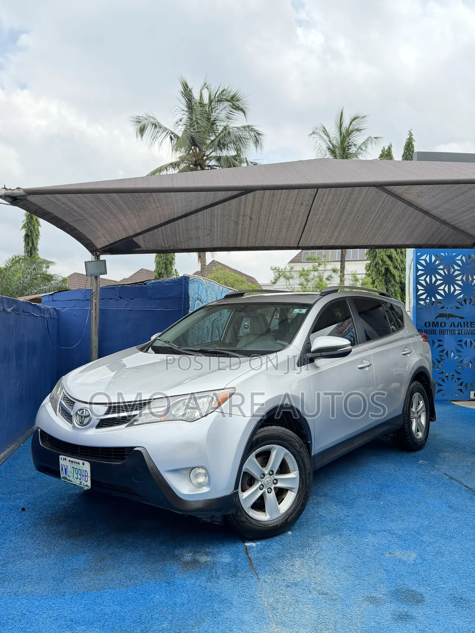 Toyota RAV4 XLE 4dr SUV (2.5L 4cyl 6A) 2014 Silver