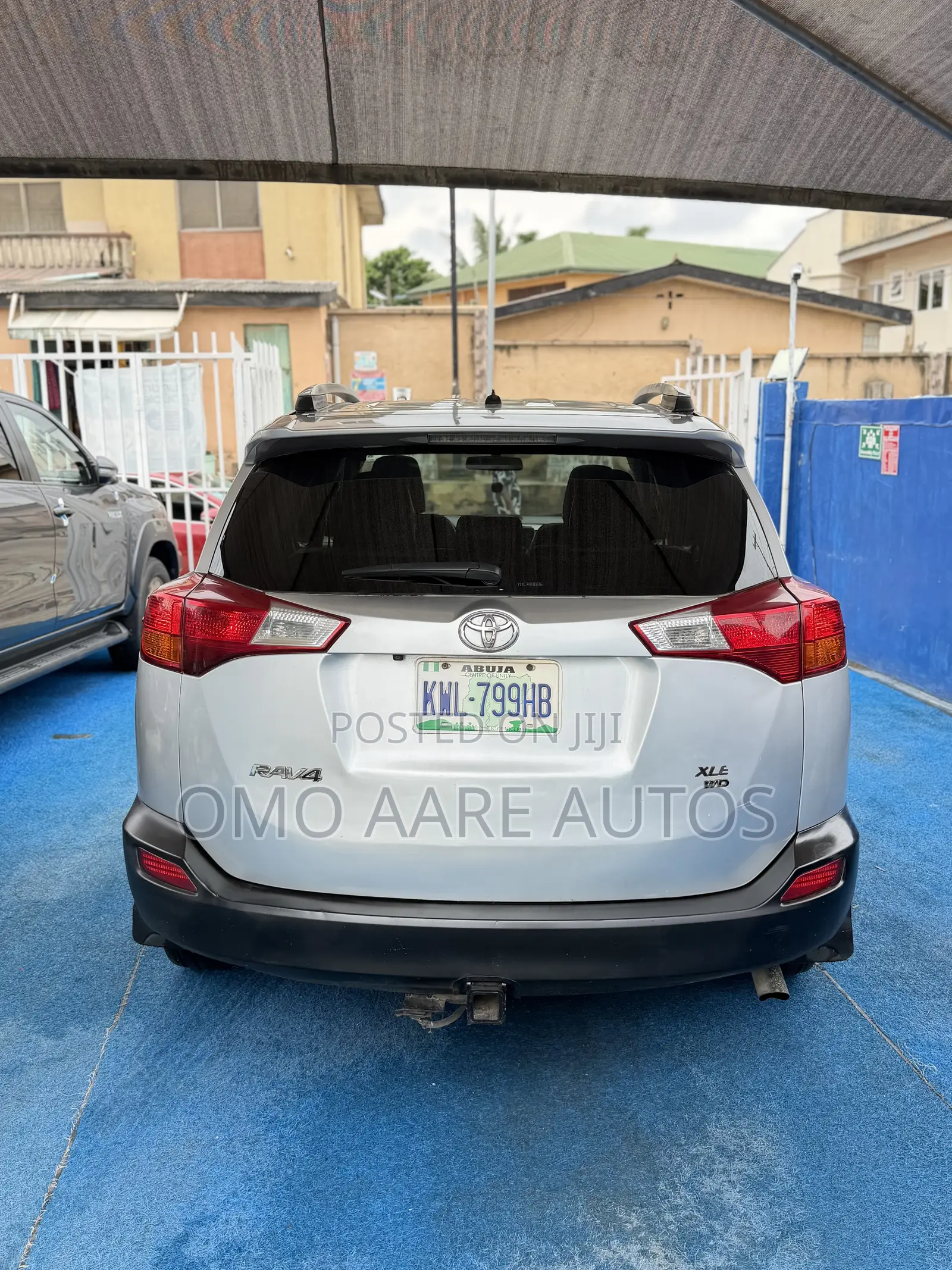 Toyota RAV4 XLE 4dr SUV (2.5L 4cyl 6A) 2014 Silver