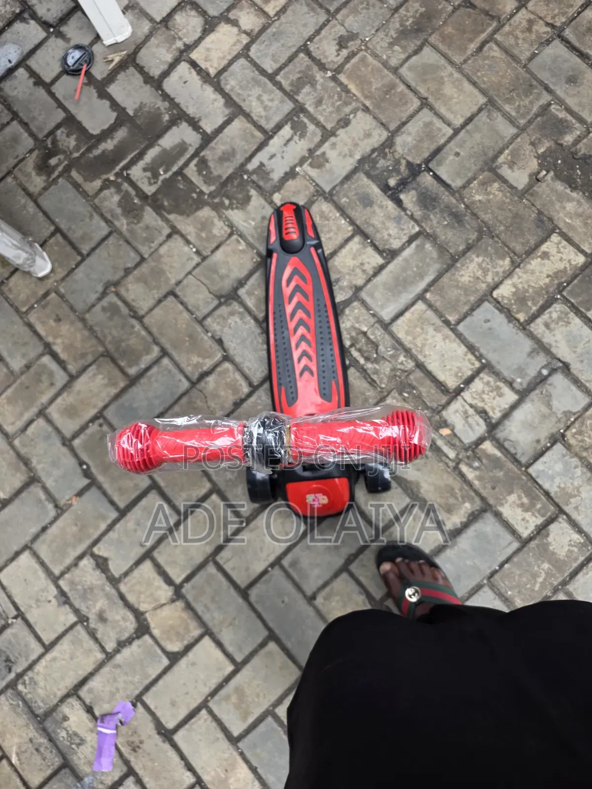 Foldable 3-Wheel Scooter for Children With Red Handles
