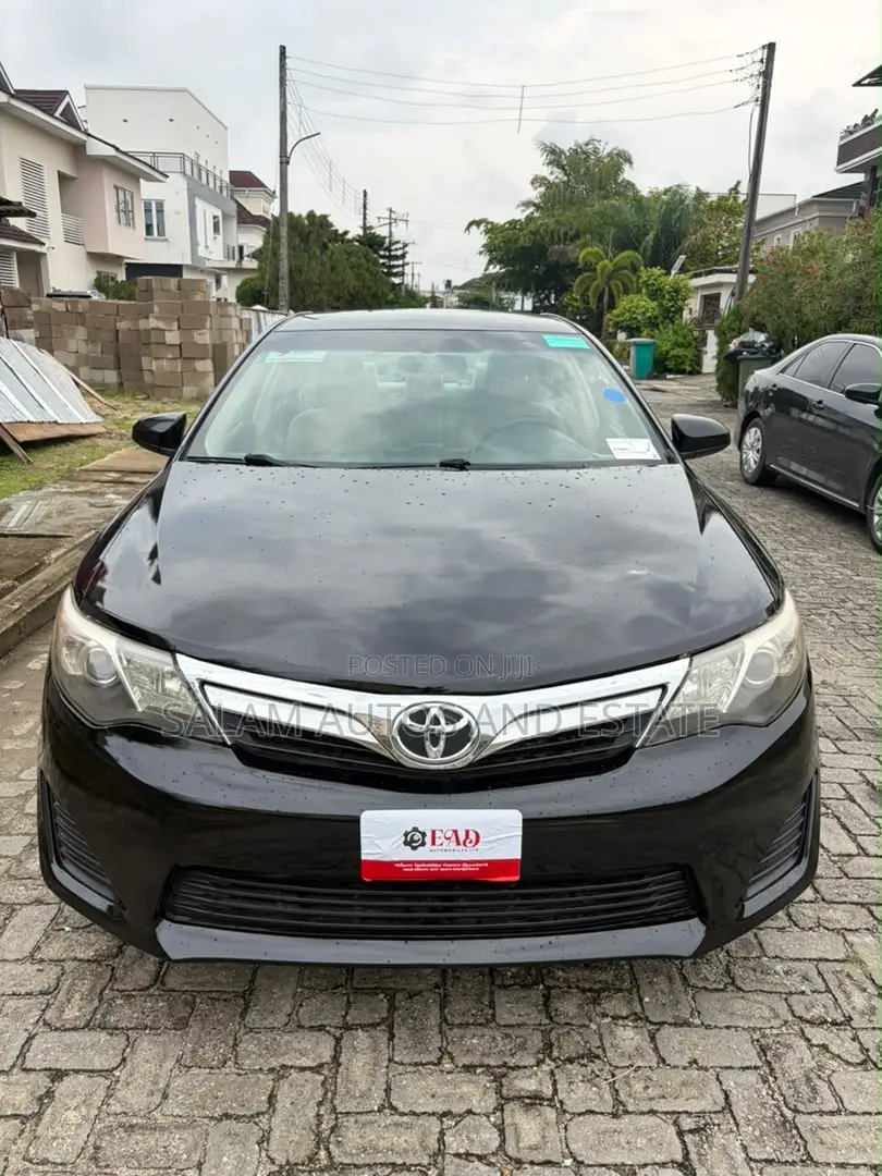 Toyota Camry SE 4dr Sedan (2.5L 4cyl 6A) 2014 Black