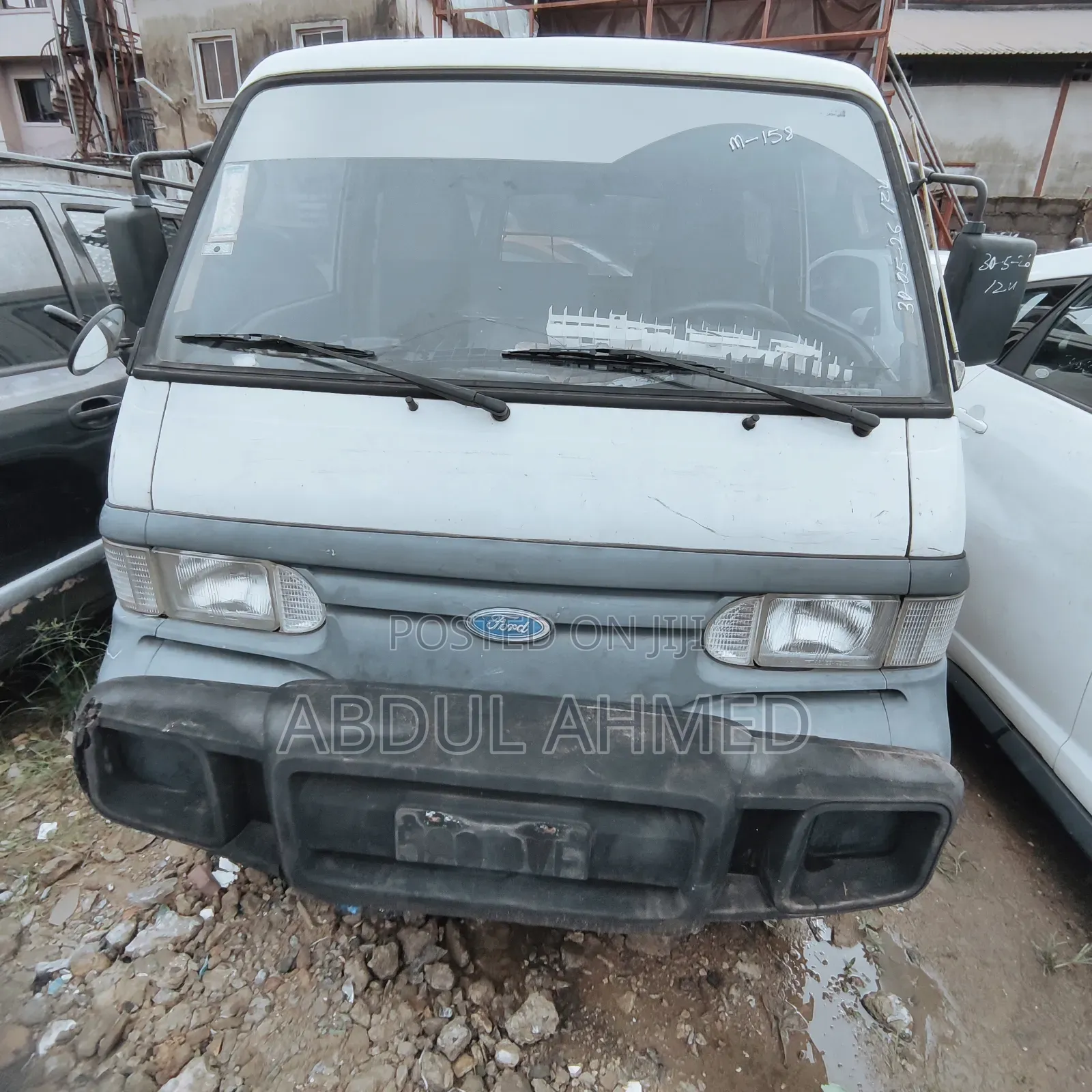 Ford E550 2005 White