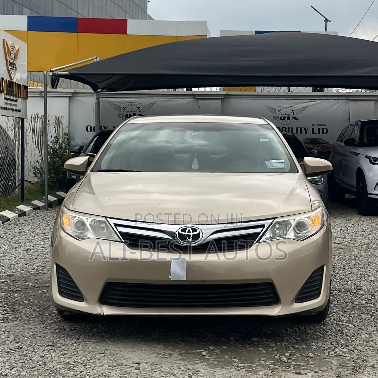 Toyota Camry 2012 Gold