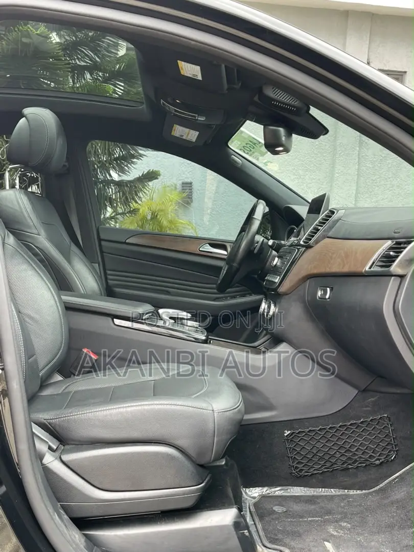 Mercedes-Benz GLE-Class 2016 Black