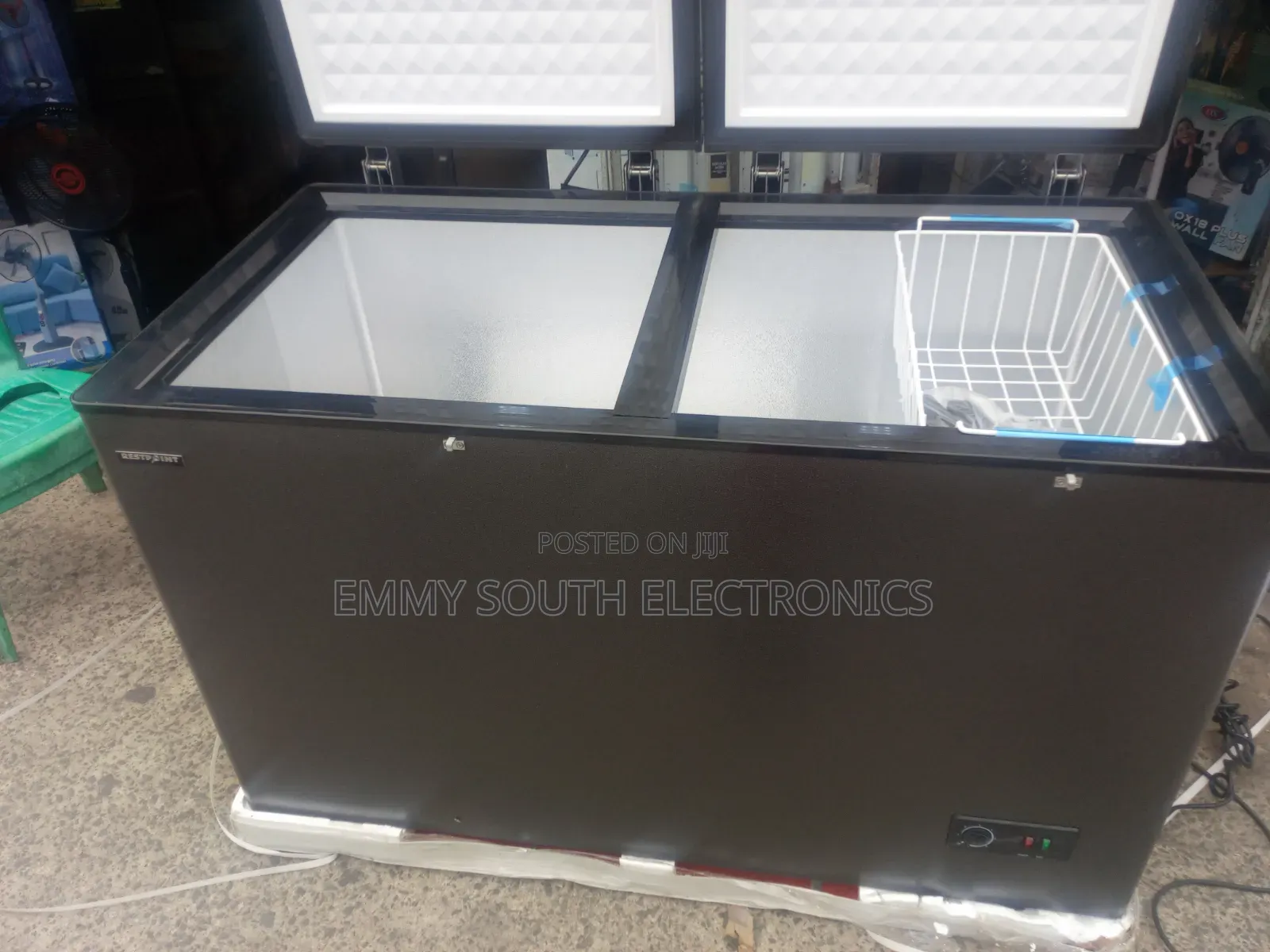 Restpoint Chest Deep Freezer 420 Liters