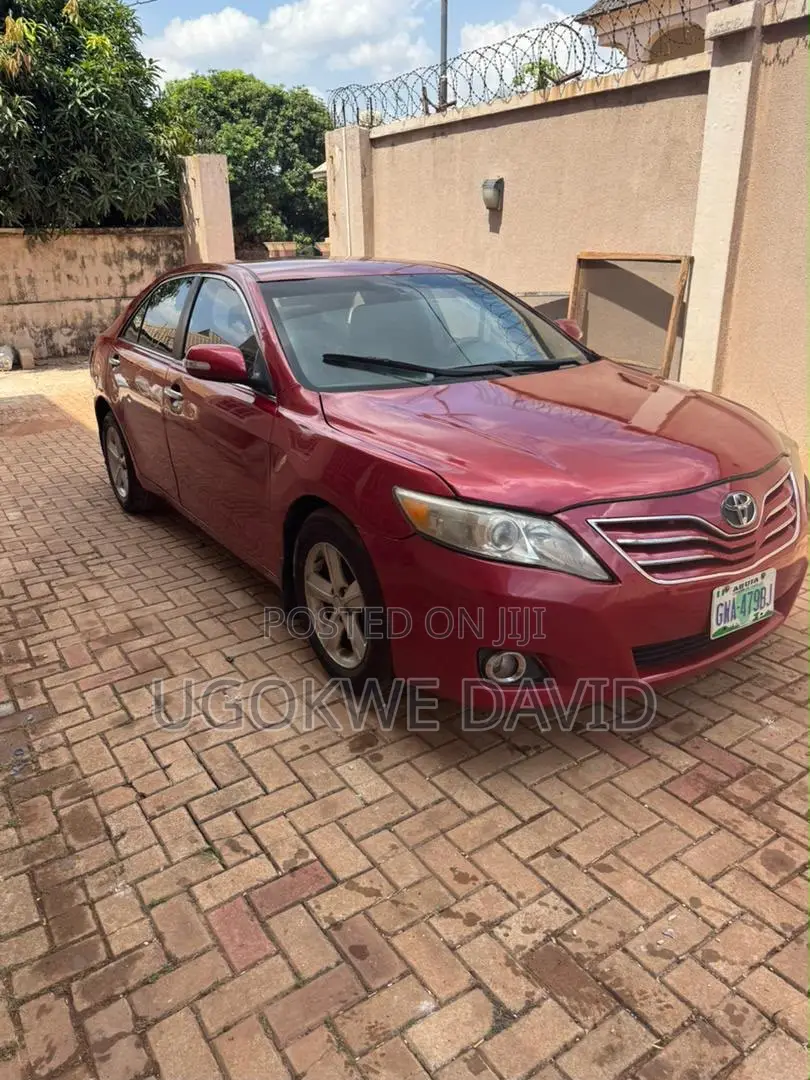 Toyota Camry 2011 Red