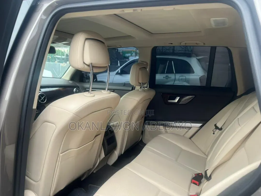 Mercedes-Benz GLK-Class 2014 Brown