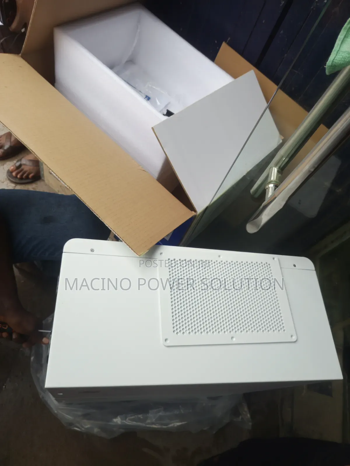 Haisic 8kwh-4.2kva All in One Solar Generator