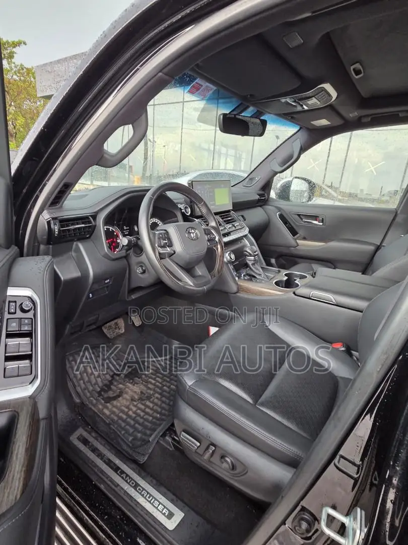 Toyota Land Cruiser 2023 Black