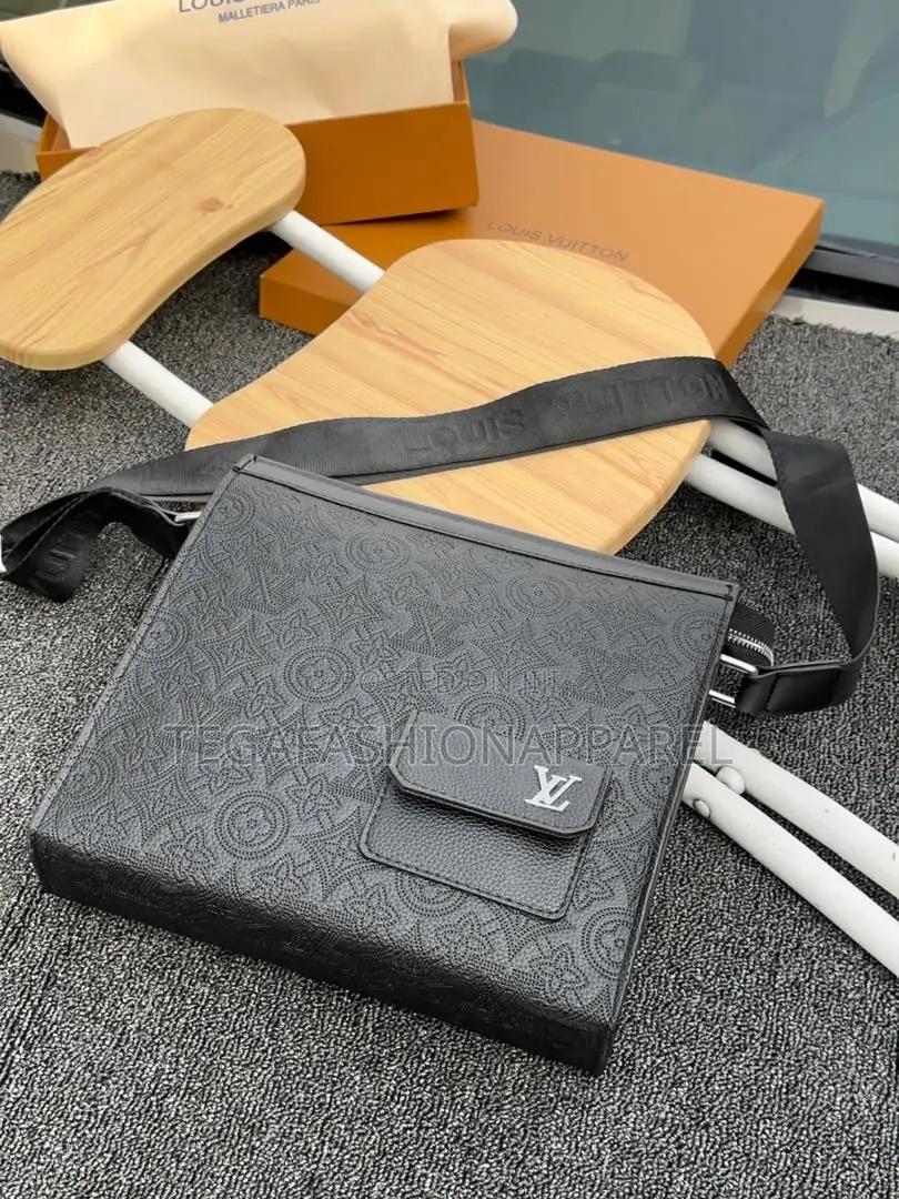 Louis Vuitton Quality Leather Cross Body Bag