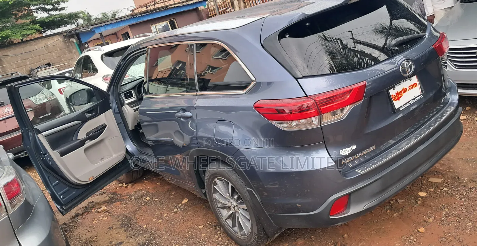 Toyota Highlander 2017 Blue