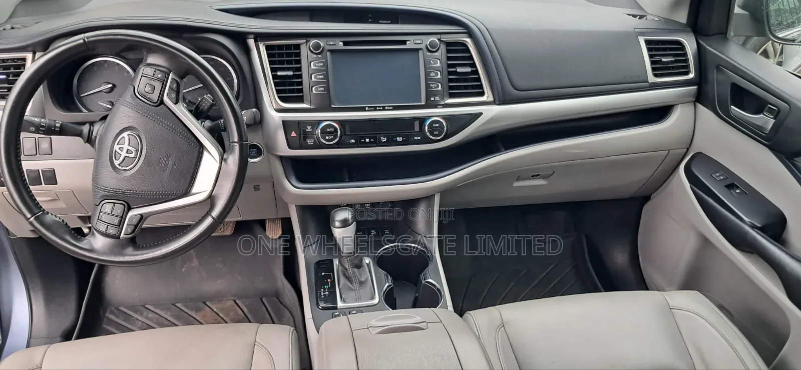 Toyota Highlander 2017 Blue