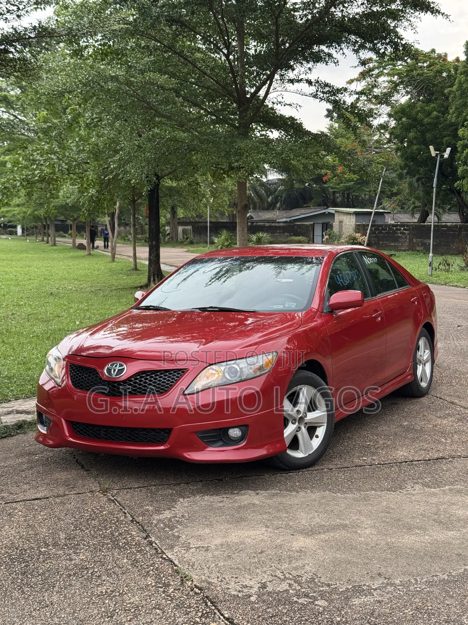 Toyota Camry SE 4dr Sedan (2.5L 4cyl 6A) 2011 Red