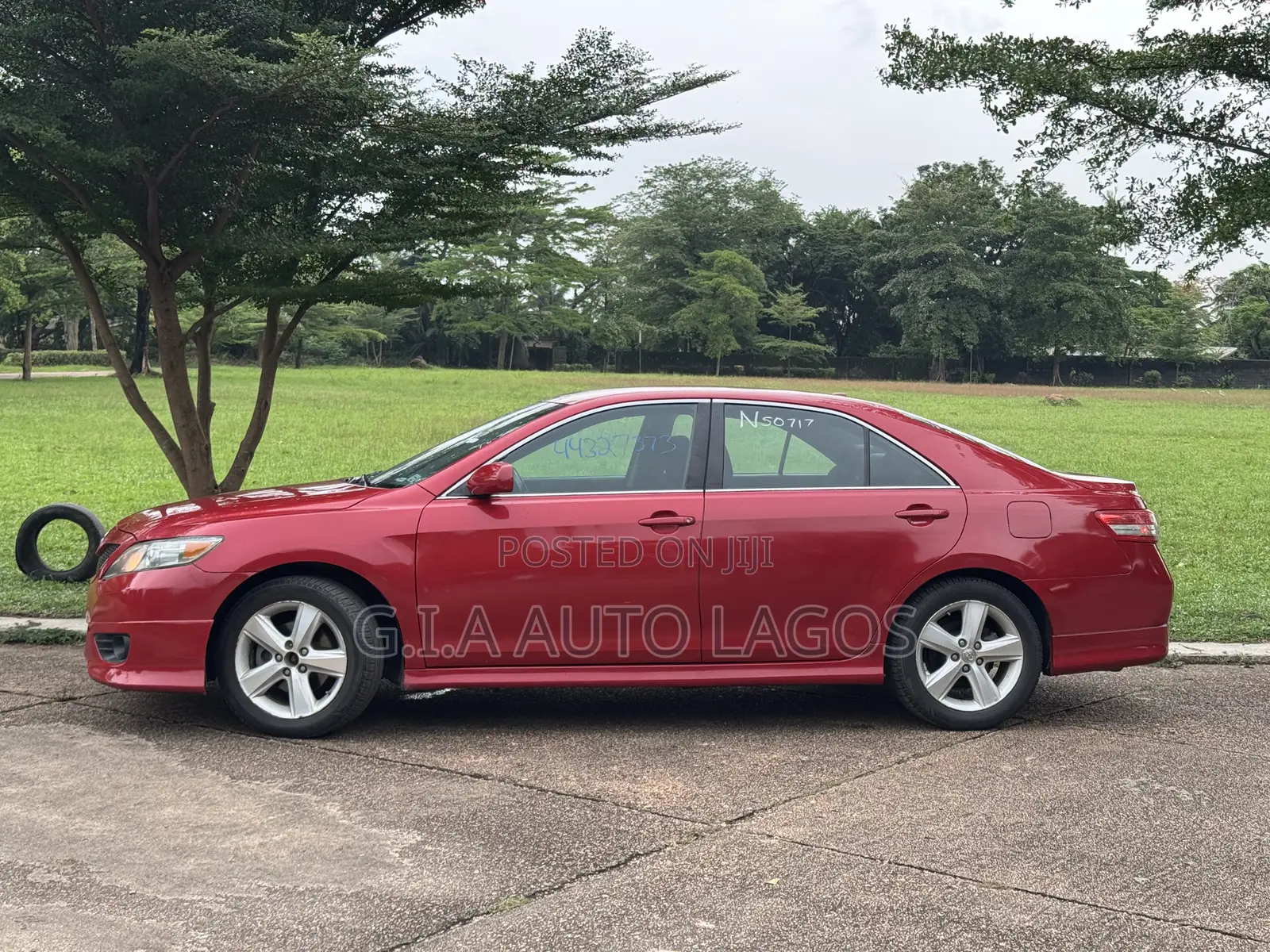 Toyota Camry SE 4dr Sedan (2.5L 4cyl 6A) 2011 Red