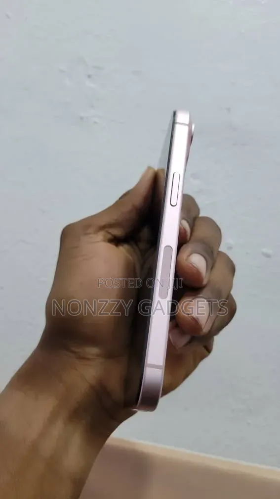 Apple iPhone 15 128 GB