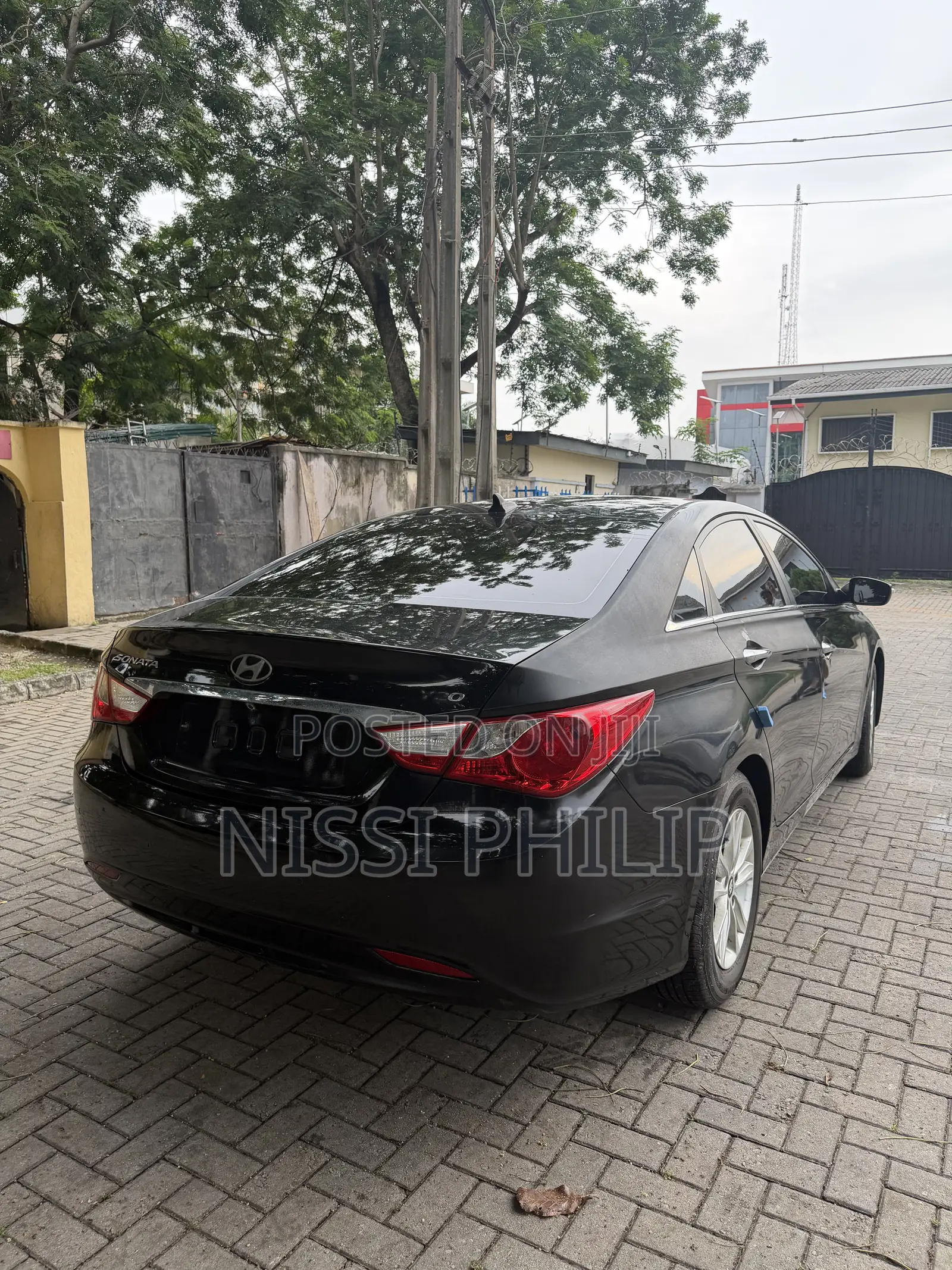 Hyundai Sonata 2010 Black
