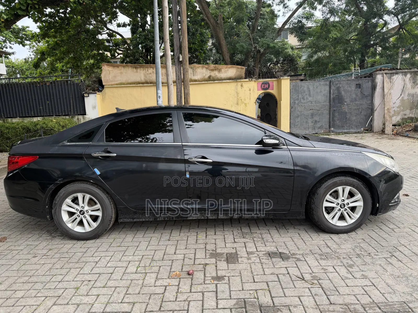 Hyundai Sonata 2010 Black