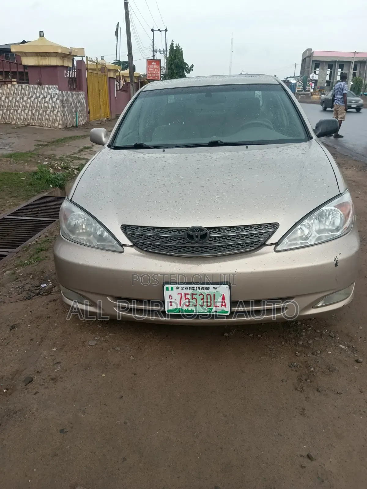 Toyota Camry 2004 Gold