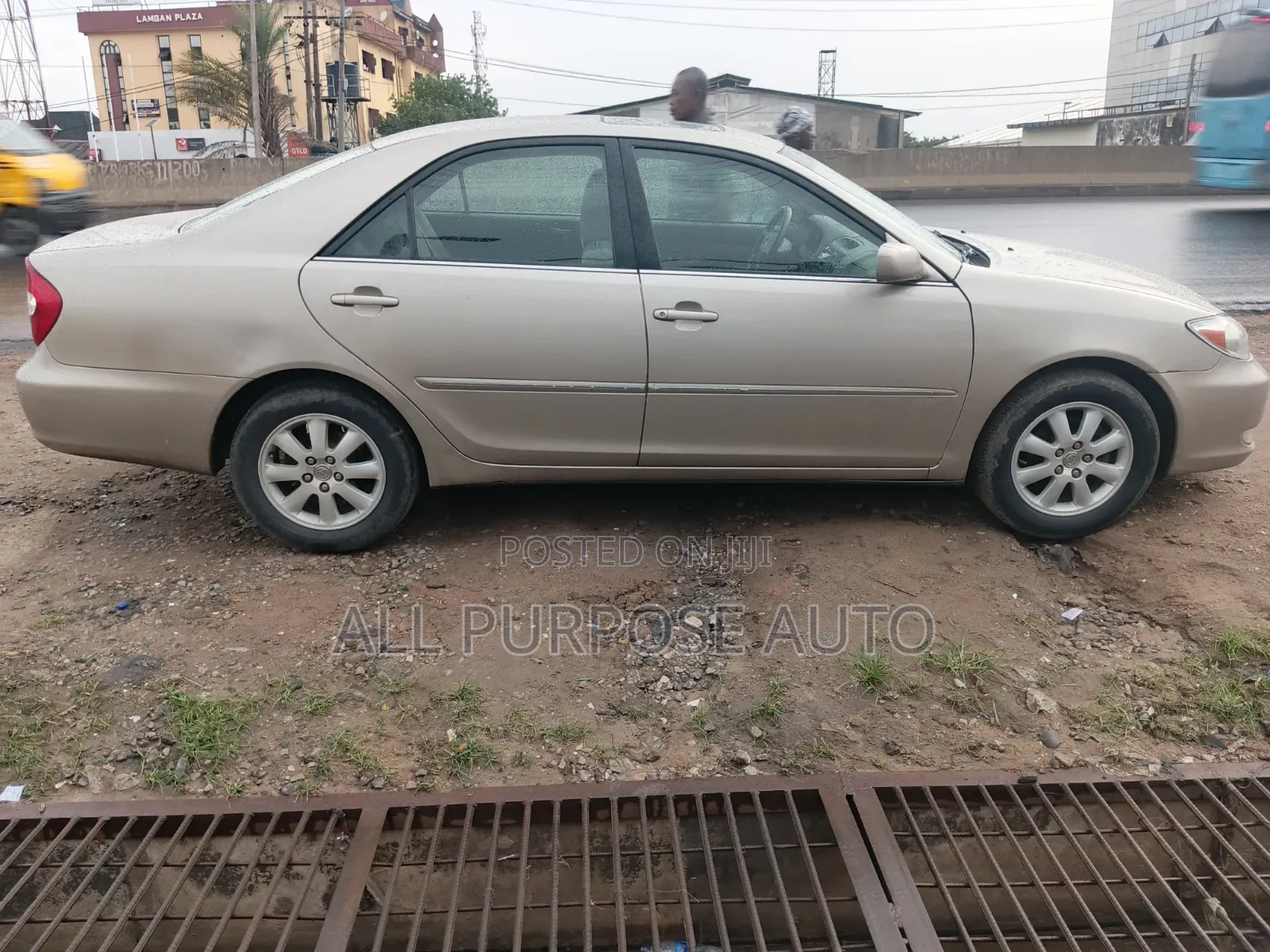 Toyota Camry 2004 Gold